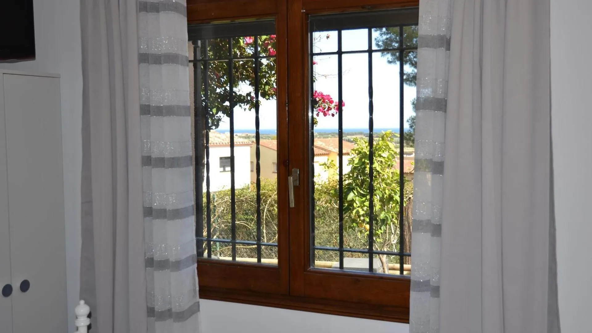 Вилла Casa Acogedora Con Jardin Y Piscina En Zona Tranquila Cerca De La Playa En L'Estartit - Es-323-16